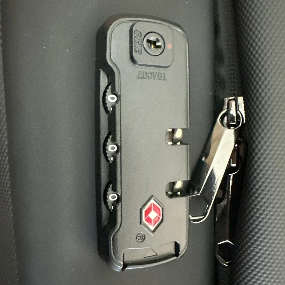 BANGE Anti-Theft Backpack, USB3.0 17.3